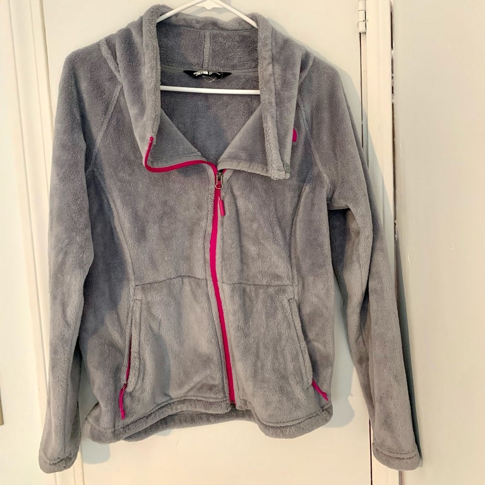 Gray women’s north face fleece. Size small